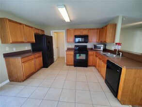 544 Windrose Dr in Orlando, FL - Building Photo - Building Photo