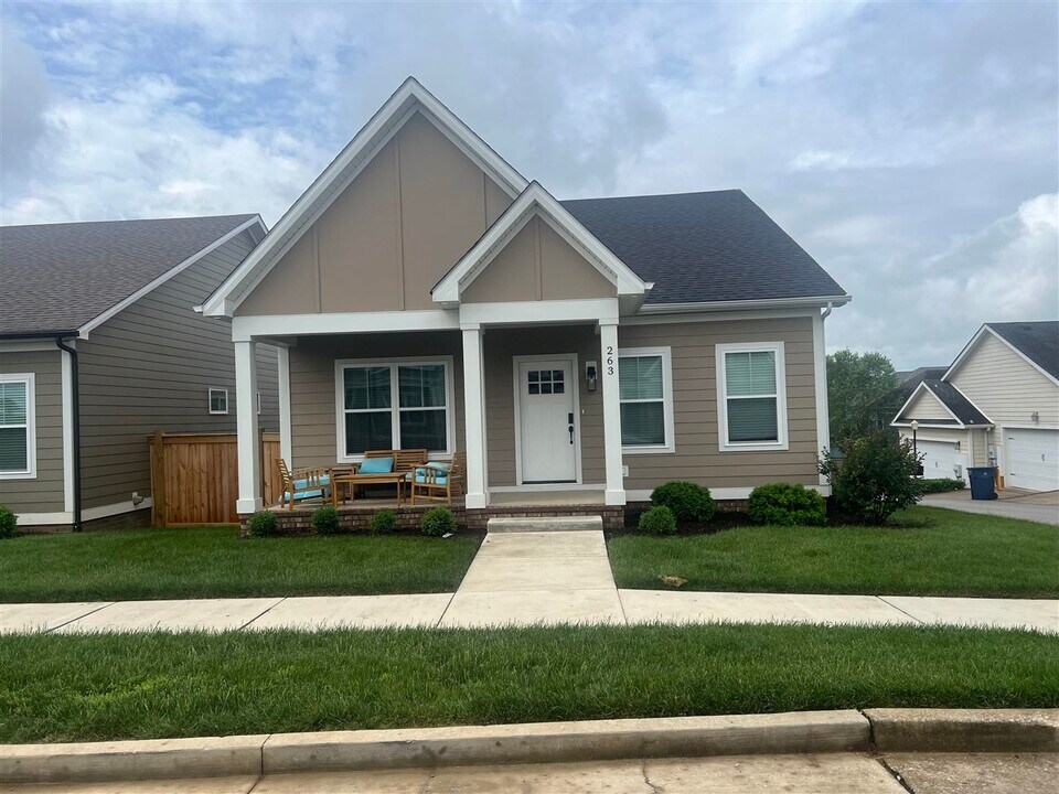 263 Townsend Way in Bowling Green, KY - Building Photo