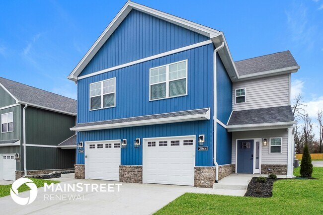 2066 N Sarah Dr in Jeffersonville, IN - Building Photo - Building Photo