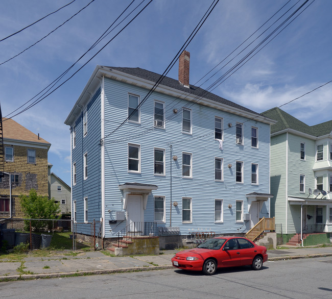 35-37 Nye St in New Bedford, MA - Foto de edificio - Building Photo