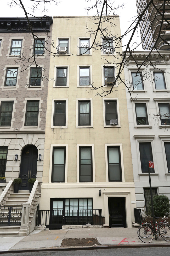 161 E 61st St in New York, NY - Building Photo - Building Photo