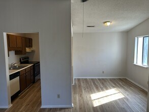 3615 N Crestview Dr NW in Huntsville, AL - Building Photo - Building Photo