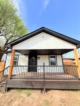 5909 NW 40th St in Warr Acres, OK - Building Photo - Building Photo