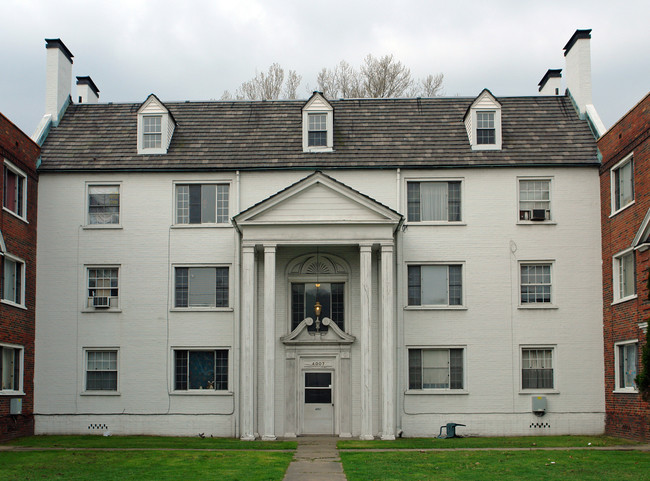 Kanawha Village Apartments in Charleston, WV - Building Photo - Building Photo