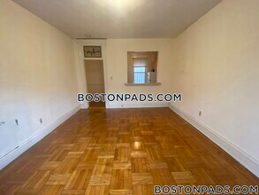 16 Queensberry St, Unit 11 in Boston, MA - Building Photo - Building Photo
