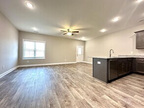 1176 Meadowhill Ln in Clarksville, TN - Building Photo - Building Photo