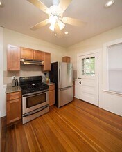 102 Franklin St, Unit 2 in Brookline, MA - Foto de edificio - Building Photo