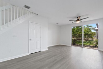 4140 Napoli Lake Dr in West Palm Beach, FL - Building Photo - Building Photo