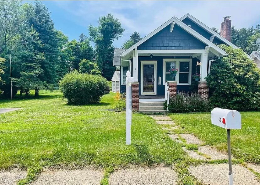 404 Neck Rd in Burlington, NJ - Building Photo