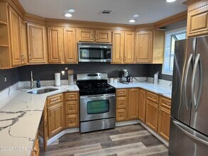 28 Melrose Dr in Toms River, NJ - Building Photo - Building Photo