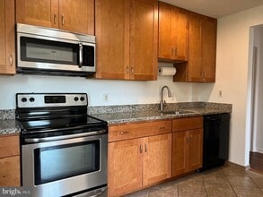 650 Linden Cir in Kennett Square, PA - Building Photo - Building Photo