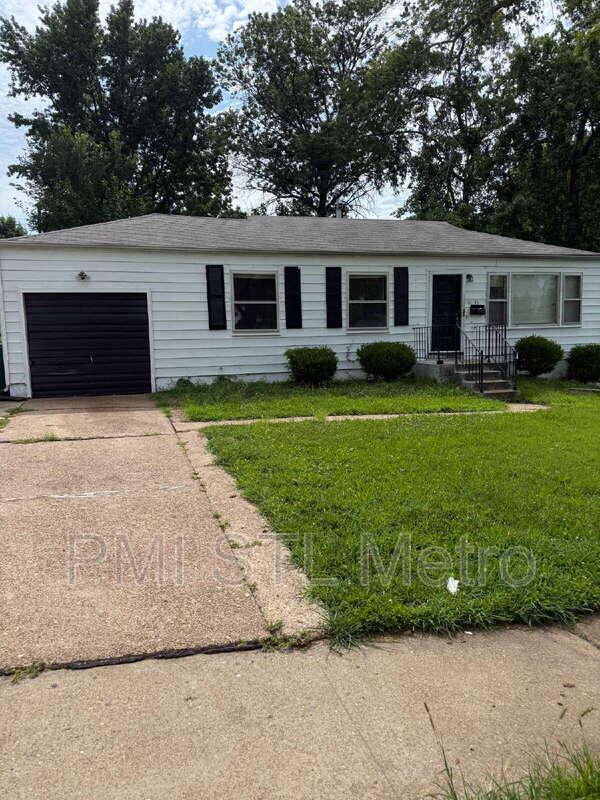 10235 Cabot Dr