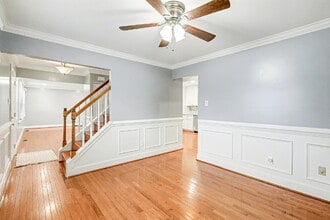 13603 Kincaid Pl in Chantilly, VA - Foto de edificio - Building Photo