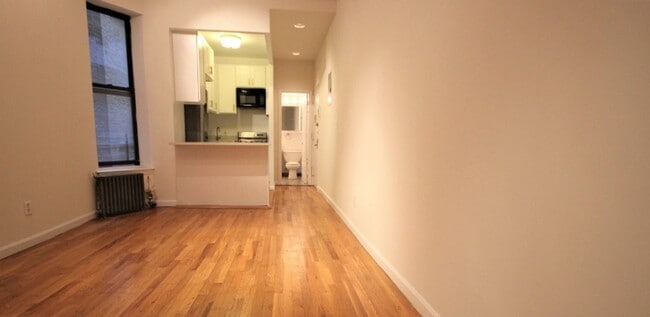 484 Amsterdam Ave in New York, NY - Building Photo - Building Photo