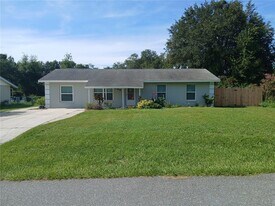 306 W Primrose Ln in Lady Lake, FL - Building Photo