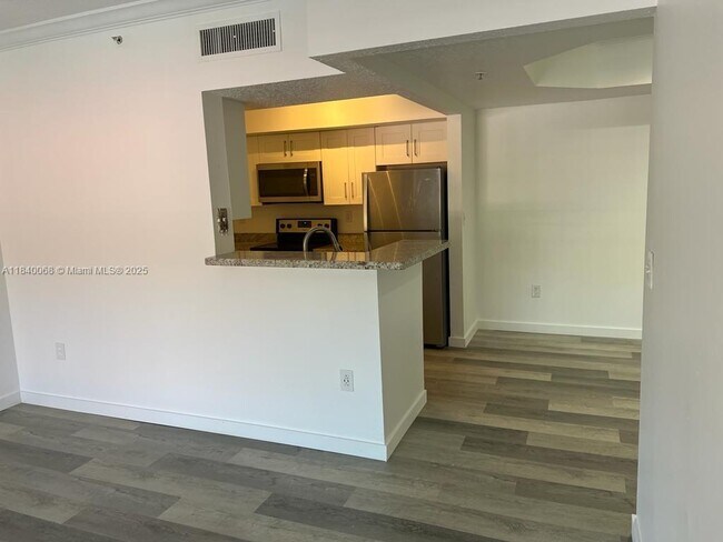 11700 SW 1st St in Pembroke Pines, FL - Building Photo - Building Photo