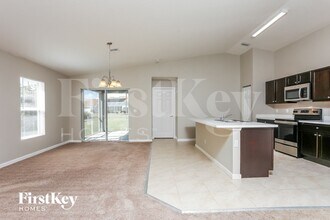 461 SW Kestor Dr in Port St. Lucie, FL - Building Photo - Building Photo