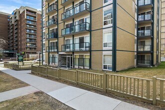 Beauview Place in Calgary, AB - Building Photo - Building Photo