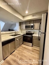 2301 Basil Dr in Arlington, TX - Foto de edificio - Building Photo