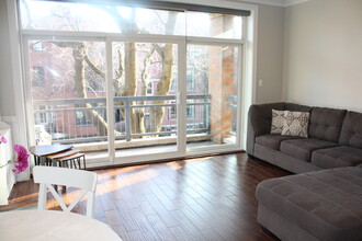 1418 W Fillmore St in Chicago, IL - Building Photo - Building Photo