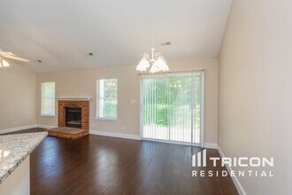 3226 Twin Falls Ln in Matthews, NC - Building Photo - Building Photo