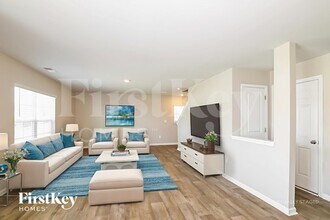 6849 Keeneland Dr in Whitsett, NC - Foto de edificio - Building Photo