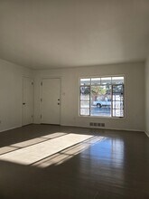 825 Monroe St NE in Albuquerque, NM - Building Photo - Building Photo