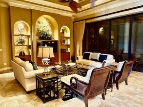 423 Swiss Ct in Marco Island, FL - Building Photo - Building Photo