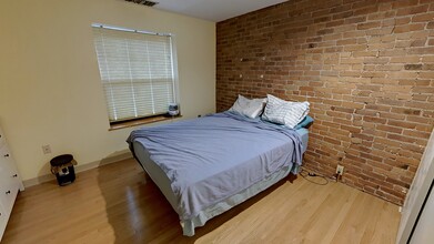 103 Gainsborough St, Unit 204 in Boston, MA - Building Photo - Building Photo