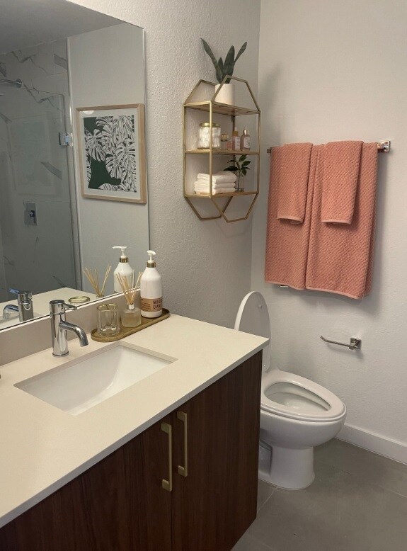 2240 28th St, Unit 8G in Santa Monica, CA - Building Photo - Building Photo