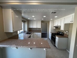 10038 Sycamore Canyon Rd in Moreno Valley, CA - Building Photo - Building Photo