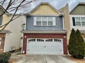 1572 Creek Bend Ln NW in Lawrenceville, GA - Building Photo