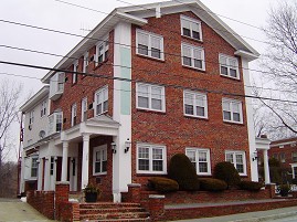 356 E Merrimack St in Lowell, MA - Building Photo