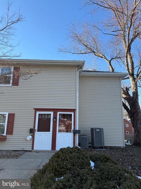 114 Yardley Commons in Yardley, PA - Building Photo