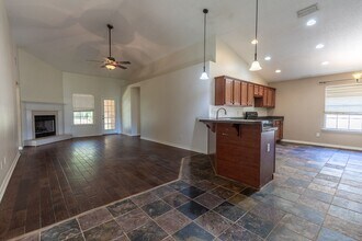 28347 Chateau Dr in Daphne, AL - Building Photo - Building Photo