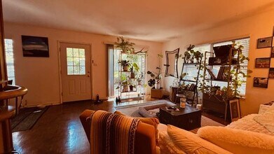 2301 W 12th St in Austin, TX - Building Photo - Building Photo