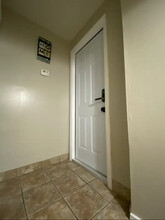 6406 Rockpointe Dr, Unit A guest suite in Tampa in Tampa, FL - Foto de edificio - Building Photo