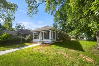 442 W Stansifer Ave in Clarksville, IN - Building Photo - Building Photo