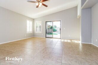 18160 W Saguaro Ln in Surprise, AZ - Building Photo - Building Photo