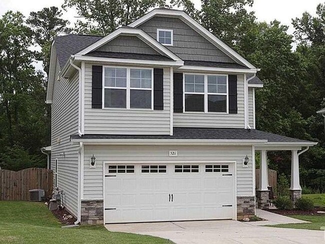 521 Holden Forest Dr in Youngsville, NC - Building Photo - Building Photo