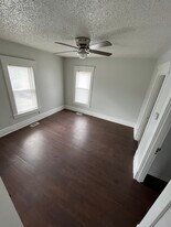 1154 Jefferson Ave, Unit #3 Upstairs