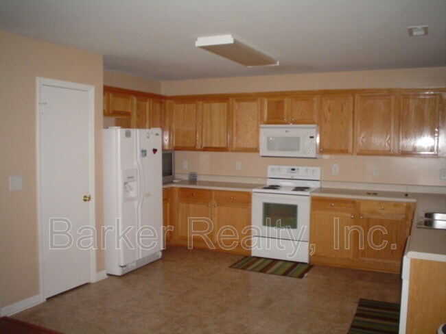 6005 Namozine Ct in Raleigh, NC - Building Photo - Building Photo