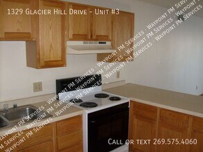 1329 Glacier Hill Dr in Madison, WI - Building Photo - Building Photo
