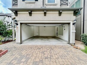 1507 Peyton Oaks Pl in Houston, TX - Building Photo - Building Photo