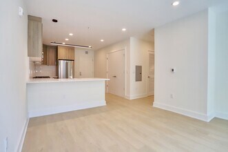 303 Madison St in Hoboken, NJ - Building Photo - Building Photo