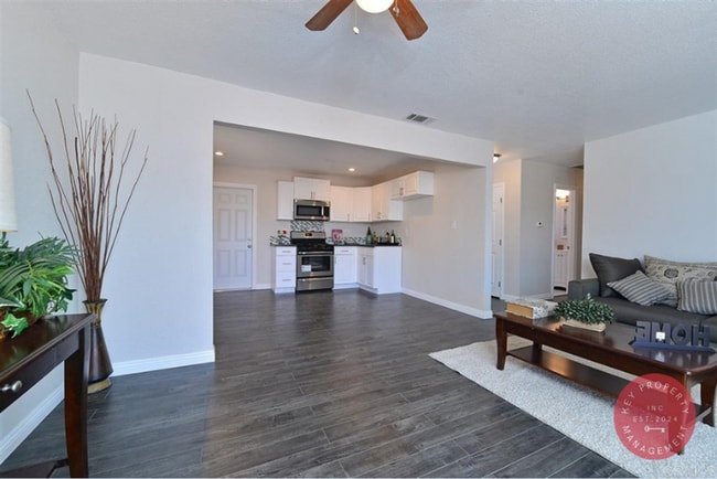 7530 Bronte Pl in San Diego, CA - Building Photo - Building Photo