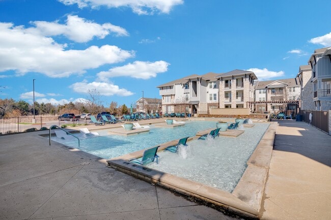 Luxia Rockwall Downes