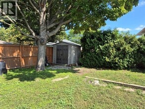 608 Winchester Crescent in Sarnia, ON - Building Photo - Building Photo