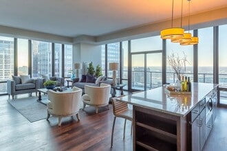 NIC on 5th in Minneapolis, MN - Foto de edificio - Building Photo