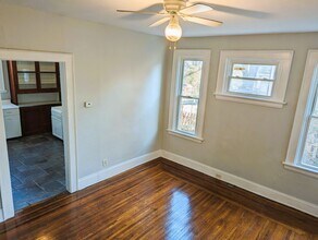 4226 W 8th St in Cincinnati, OH - Building Photo - Building Photo